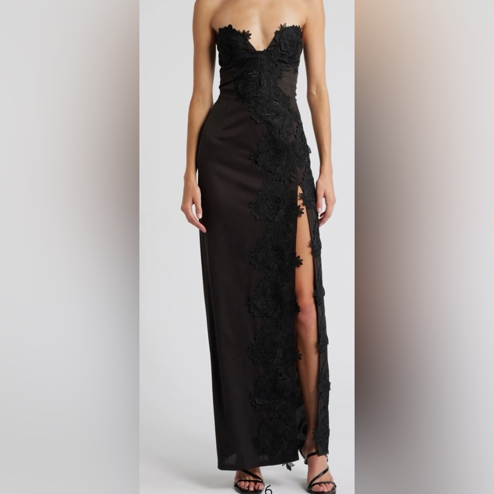 Lulus Elegant Mood black Strapless Column Gown size small nwt